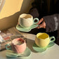 Keramisk kaffekopp med fat